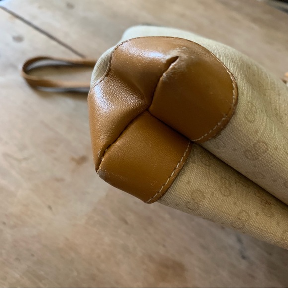 GUCCI Vintage micro GG cross body bag - Picture 6 of 17